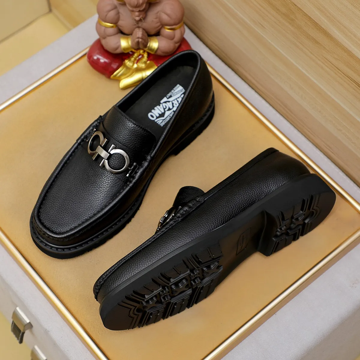 Men's shoes 💰500 Ferragamo [Ferragamo] top imported suit men's shoes 💯Original copy of the official website, product materials: selected imported embossed calfskin + luxury hardware buckle accessories ~ imported water-dyed cow 🐂 leather lining. Strong three-dimensional visual effect, original combination outsole, multiple colors available😘 Size: 38-44 (.45.46.4. Customized)